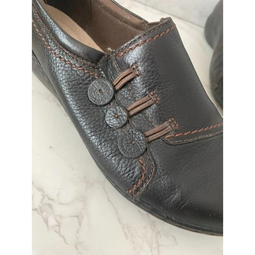 Clarks Ashland Effie Loafer Sz 9.5 Brown Slip On Comfort Driving Everyday